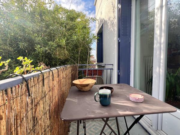 Montreuil (93100) Maison, jardin, terrasse et balcons à côté du Métro (L11) !