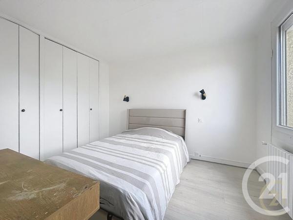 Maison à vendre  6 pièces - 160 m 2   BONDY  - 93