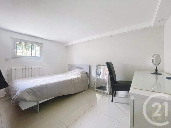 Maison à vendre  6 pièces - 160 m 2   BONDY  - 93