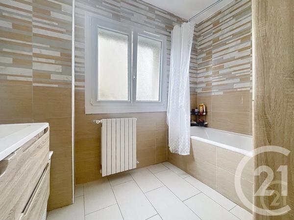 Maison à vendre  6 pièces - 160 m 2   BONDY  - 93