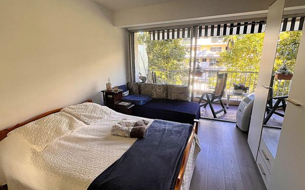 Appartement à vendre    3 pièces • 70 m2 Cannes