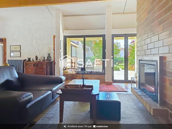 Superbe maison d'architecte avec dépendance.