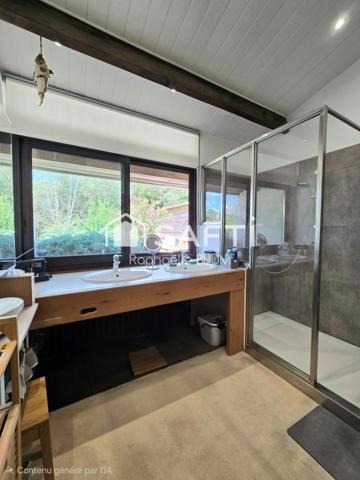 Superbe maison d'architecte avec dépendance.