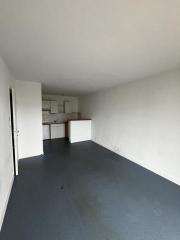 T2 avec place de stationnement La Rochelle quartier Les minimes