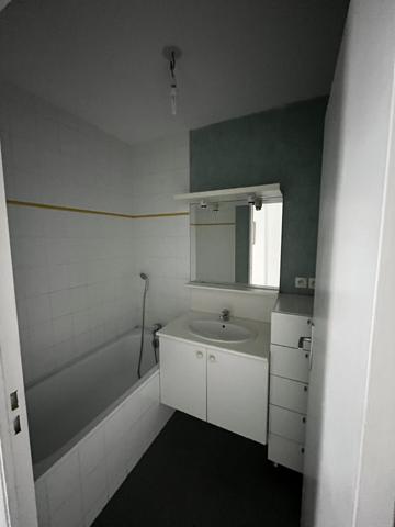 T2 avec place de stationnement La Rochelle quartier Les minimes