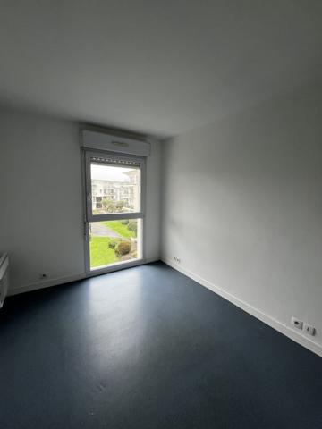 T2 avec place de stationnement La Rochelle quartier Les minimes