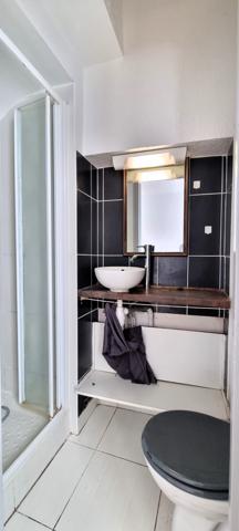 Rennes (35000) Superbe studio en rez-de-chaussée avec terrasse