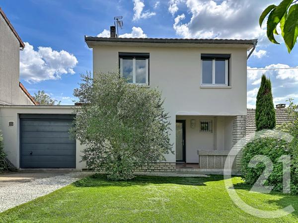 Maison à vendre  4 pièces - 90 m 2   PERIGUEUX  - 24