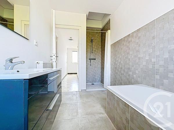 Maison à vendre  4 pièces - 90 m 2   PERIGUEUX  - 24