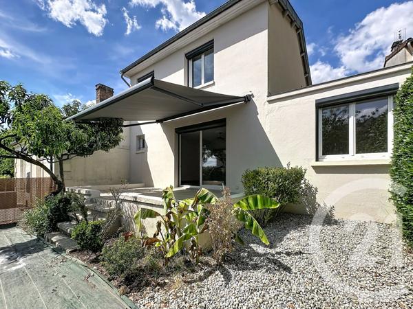 Maison à vendre  4 pièces - 90 m 2   PERIGUEUX  - 24
