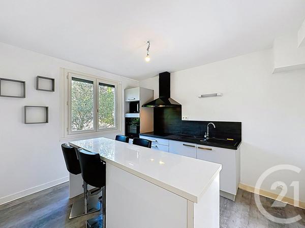 Maison à vendre  4 pièces - 90 m 2   PERIGUEUX  - 24