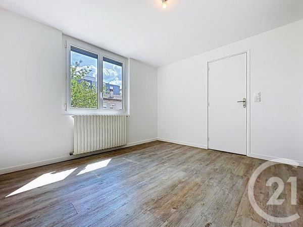 Maison à vendre  4 pièces - 90 m 2   PERIGUEUX  - 24