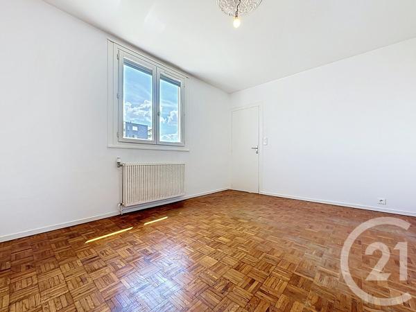 Maison à vendre  4 pièces - 90 m 2   PERIGUEUX  - 24