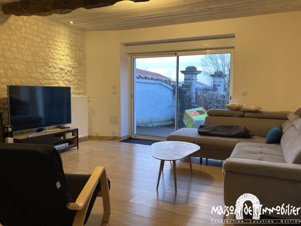 Location Maison de village - 128m² - 5 pièces - JUILLAC LE COQ