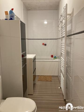 Location Maison de village - 128m² - 5 pièces - JUILLAC LE COQ