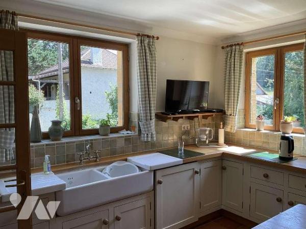 A VENDRE : Située sur les hauteurs entre SOUILLAC (46 - Lot) et GOURDON, maison en bon état sur...