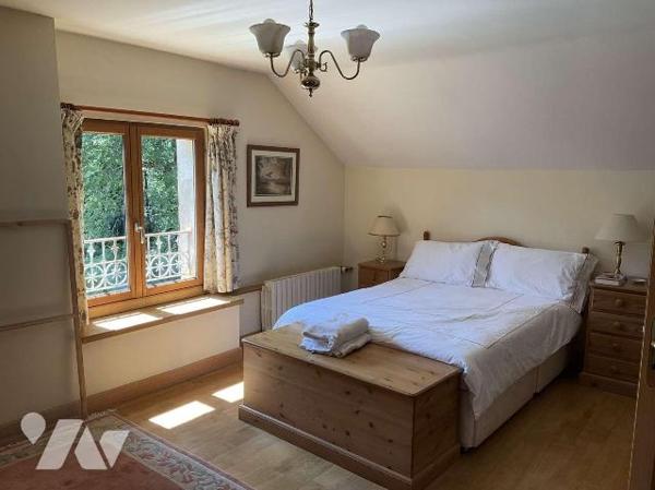 A VENDRE : Située sur les hauteurs entre SOUILLAC (46 - Lot) et GOURDON, maison en bon état sur...