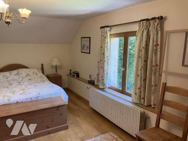 A VENDRE : Située sur les hauteurs entre SOUILLAC (46 - Lot) et GOURDON, maison en bon état sur...