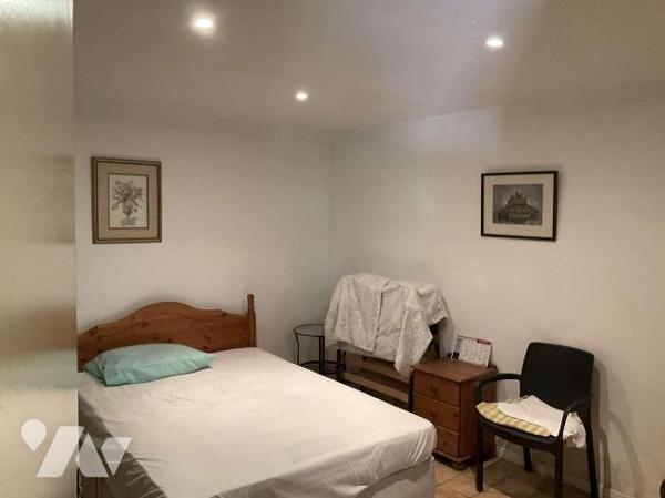 A VENDRE : Située sur les hauteurs entre SOUILLAC (46 - Lot) et GOURDON, maison en bon état sur...