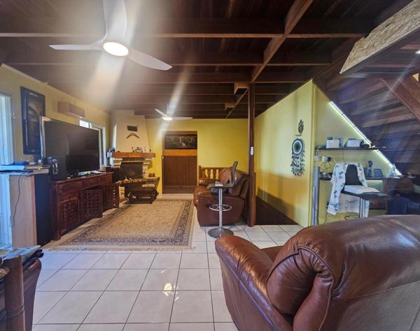 Maison à vendre 9 pièces LE QUATORZIEME (974)