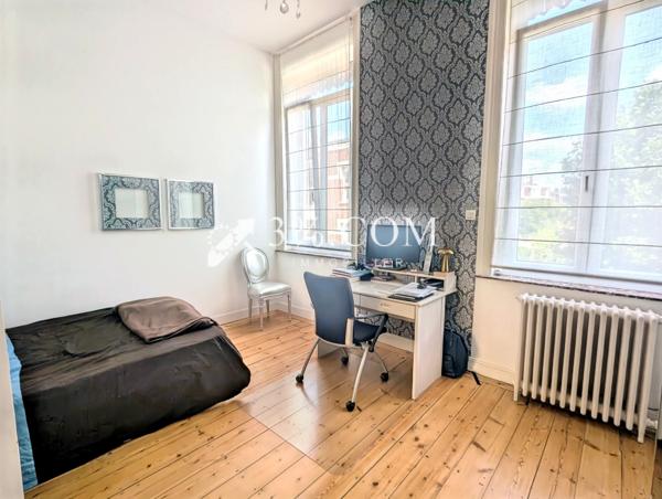 Maison 7 pièce(s) 6 chambre(s) 265 m²