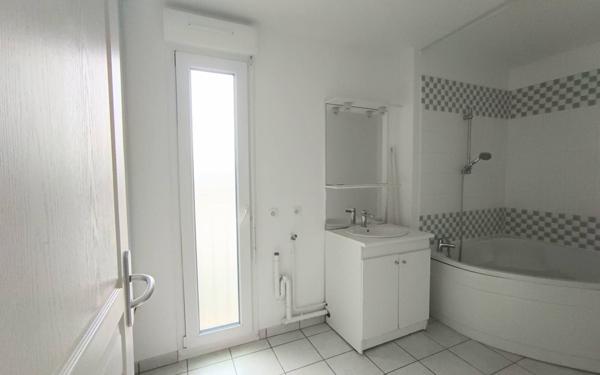 Appartement à louer    4 pièces •  Reims