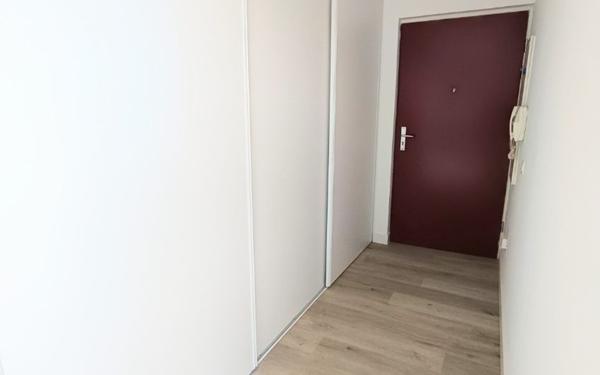 Appartement à louer    4 pièces •  Reims