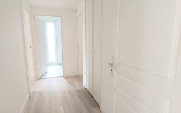 Appartement à louer    4 pièces •  Reims