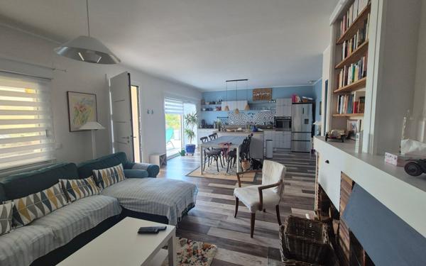 Appartement à louer    4 pièces •  Villeneuve-lès-Avignon
