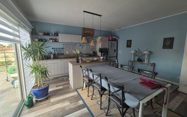 Appartement à louer    4 pièces •  Villeneuve-lès-Avignon
