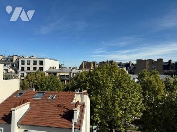 NEUILLY SUR SEINE - AVENUE ACHILLE PERETTI - 2/3 PIECES. 52 m². 6ème étage. Vue dégagée.