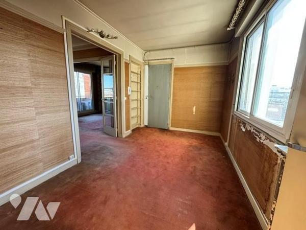 NEUILLY SUR SEINE - AVENUE ACHILLE PERETTI - 2/3 PIECES. 52 m². 6ème étage. Vue dégagée.