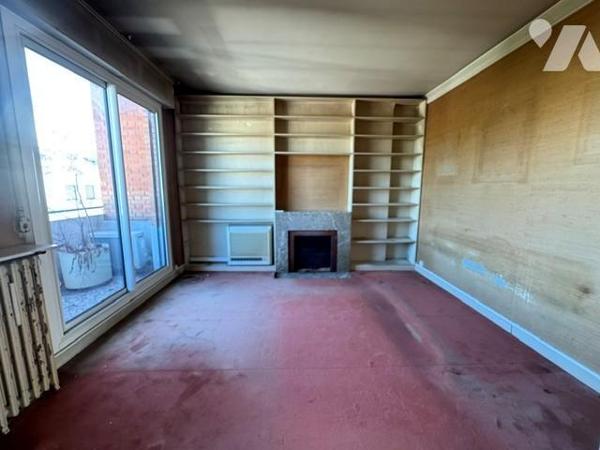NEUILLY SUR SEINE - AVENUE ACHILLE PERETTI - 2/3 PIECES. 52 m². 6ème étage. Vue dégagée.