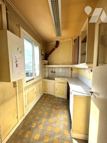 NEUILLY SUR SEINE - AVENUE ACHILLE PERETTI - 2/3 PIECES. 52 m². 6ème étage. Vue dégagée.