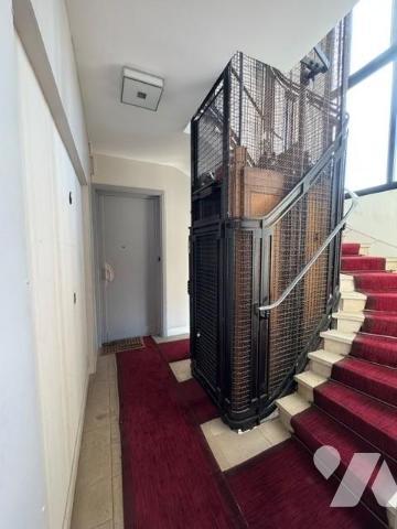 NEUILLY SUR SEINE - AVENUE ACHILLE PERETTI - 2/3 PIECES. 52 m². 6ème étage. Vue dégagée.
