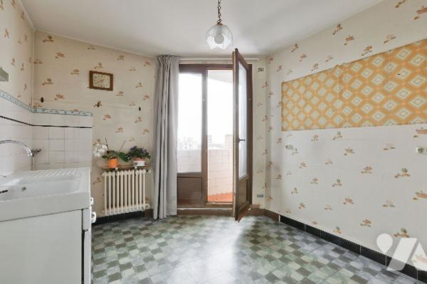 Dernier étage avec balcons