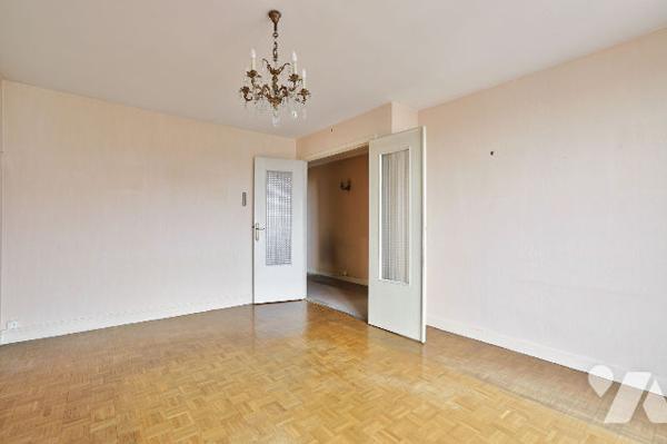 Dernier étage avec balcons