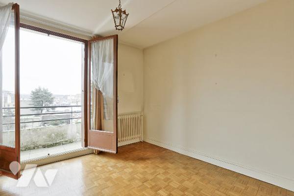 Dernier étage avec balcons