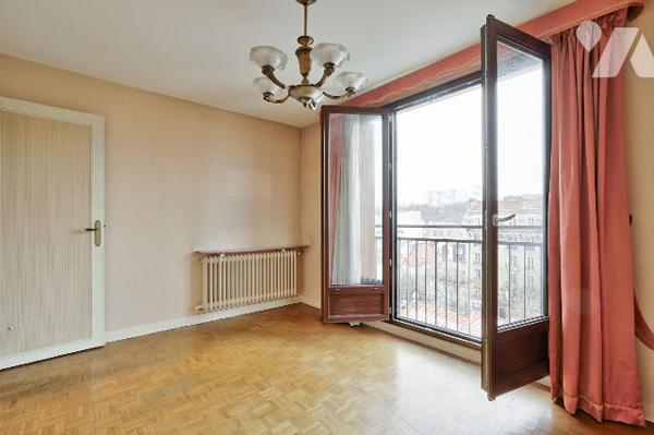 Dernier étage avec balcons