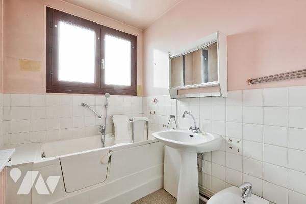 Dernier étage avec balcons