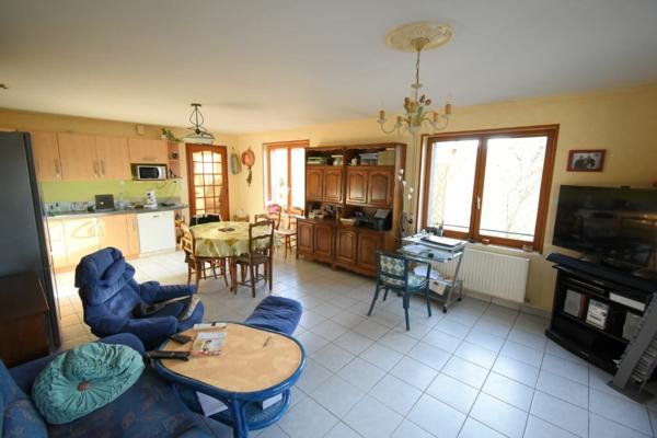 Immeuble à vendre    5 pièces •  Achicourt