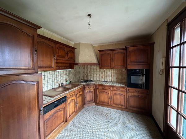 LE POINCONNET - Pavillon sur sous-sol - 4 chambres - terrain.