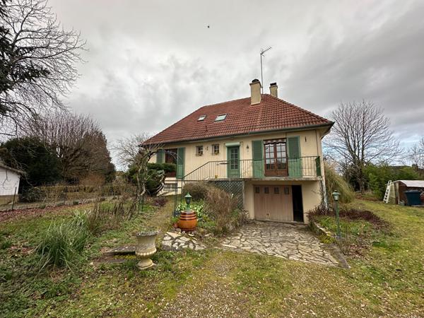 LE POINCONNET - Pavillon sur sous-sol - 4 chambres - terrain.