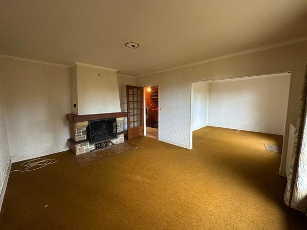 LE POINCONNET - Pavillon sur sous-sol - 4 chambres - terrain.