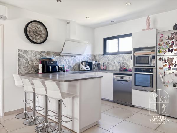 Villa récente 90 m2 soignée de plain pied sur terrain de 270 m2