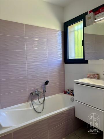 Villa récente 90 m2 soignée de plain pied sur terrain de 270 m2