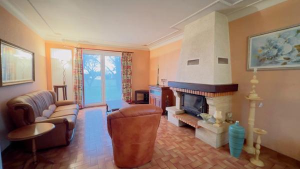 BRIEC (29) – Maison T6 à vendre 156 m² habitables – 242 m² utiles Sous-sol intégral Terrain de 1 547 m²