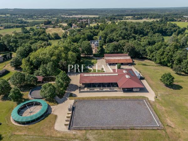 Domaine equestre d’exception avec chateau renové et installations professionnelles sur 36,8 hectares, ANGOULEME