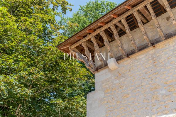 Domaine equestre d’exception avec chateau renové et installations professionnelles sur 36,8 hectares, ANGOULEME