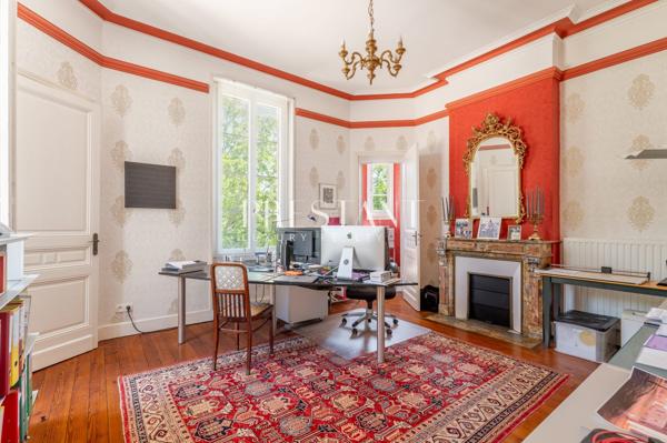 Domaine equestre d’exception avec chateau renové et installations professionnelles sur 36,8 hectares, ANGOULEME